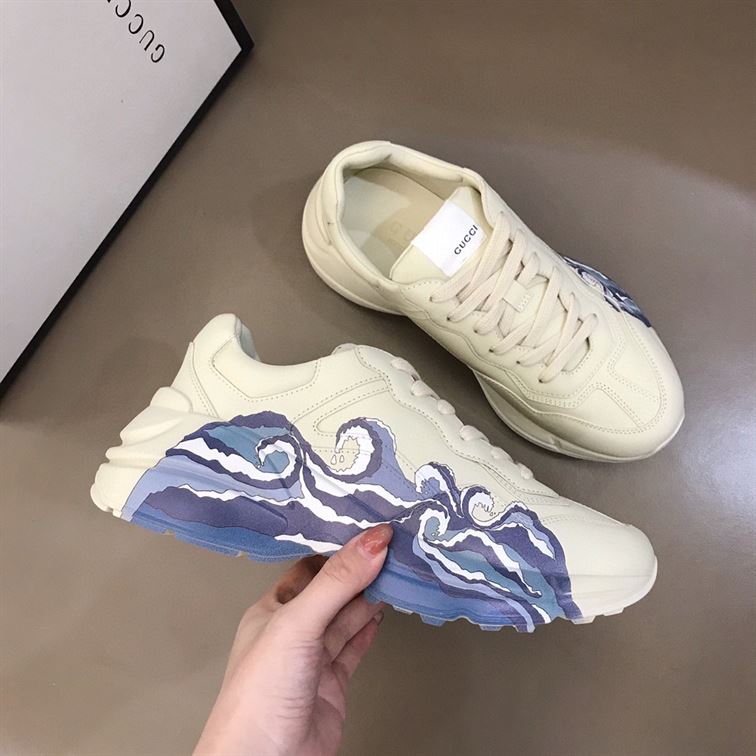 Gvc*1 RHYTON WAVE SNEAKER   GCC012
