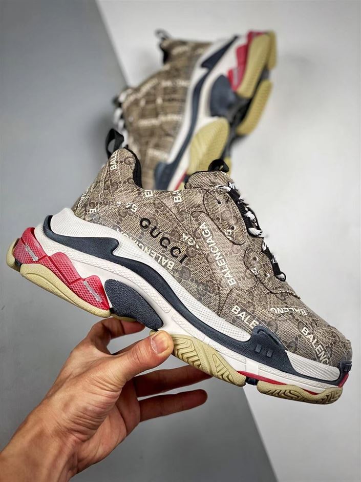 Gvc*1 X Ba1en*iaga TRIPLE S SNEAKER   BLA039