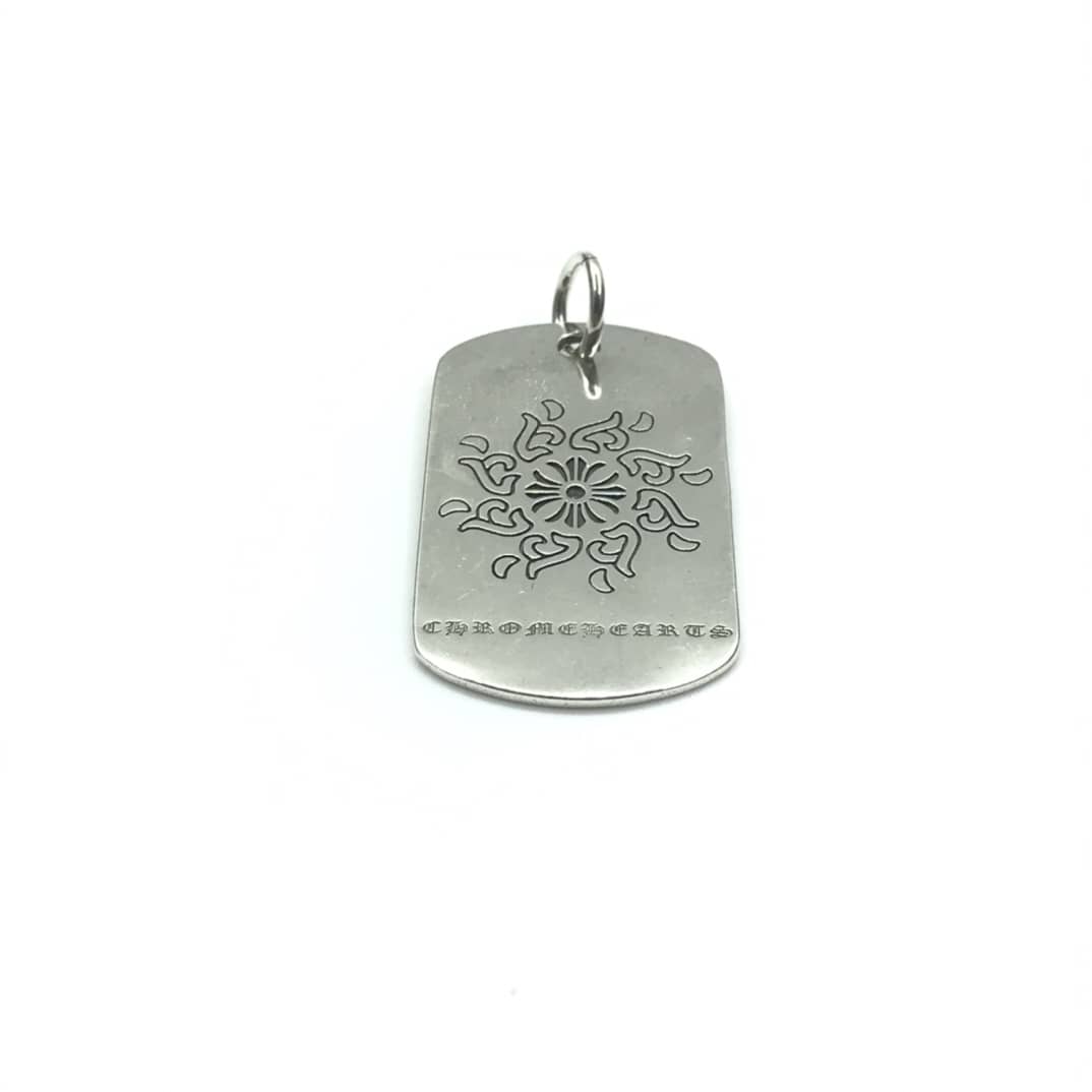 7 Star Ch*0me He**ts Necklace