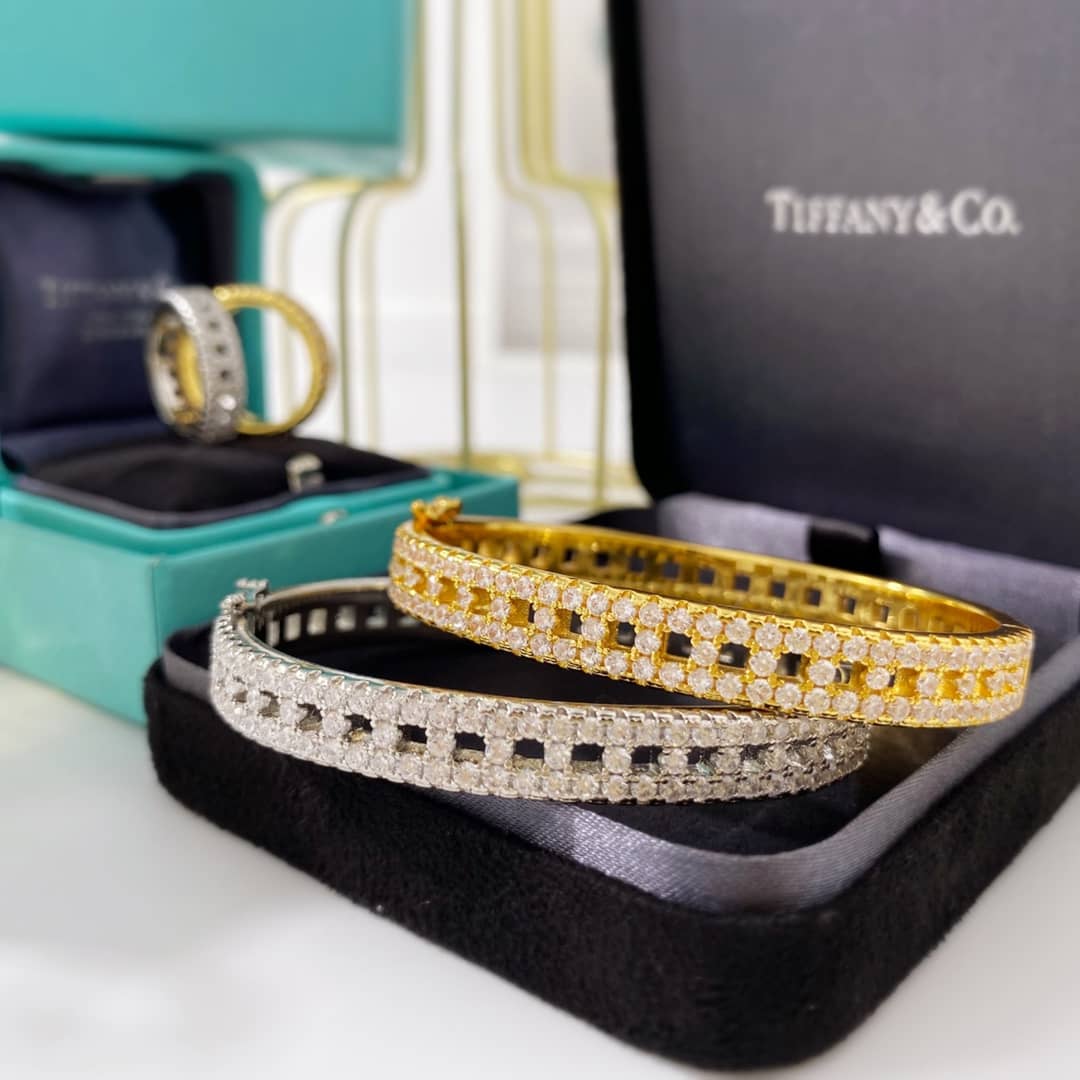 T*f*ny Bracelet First Copy