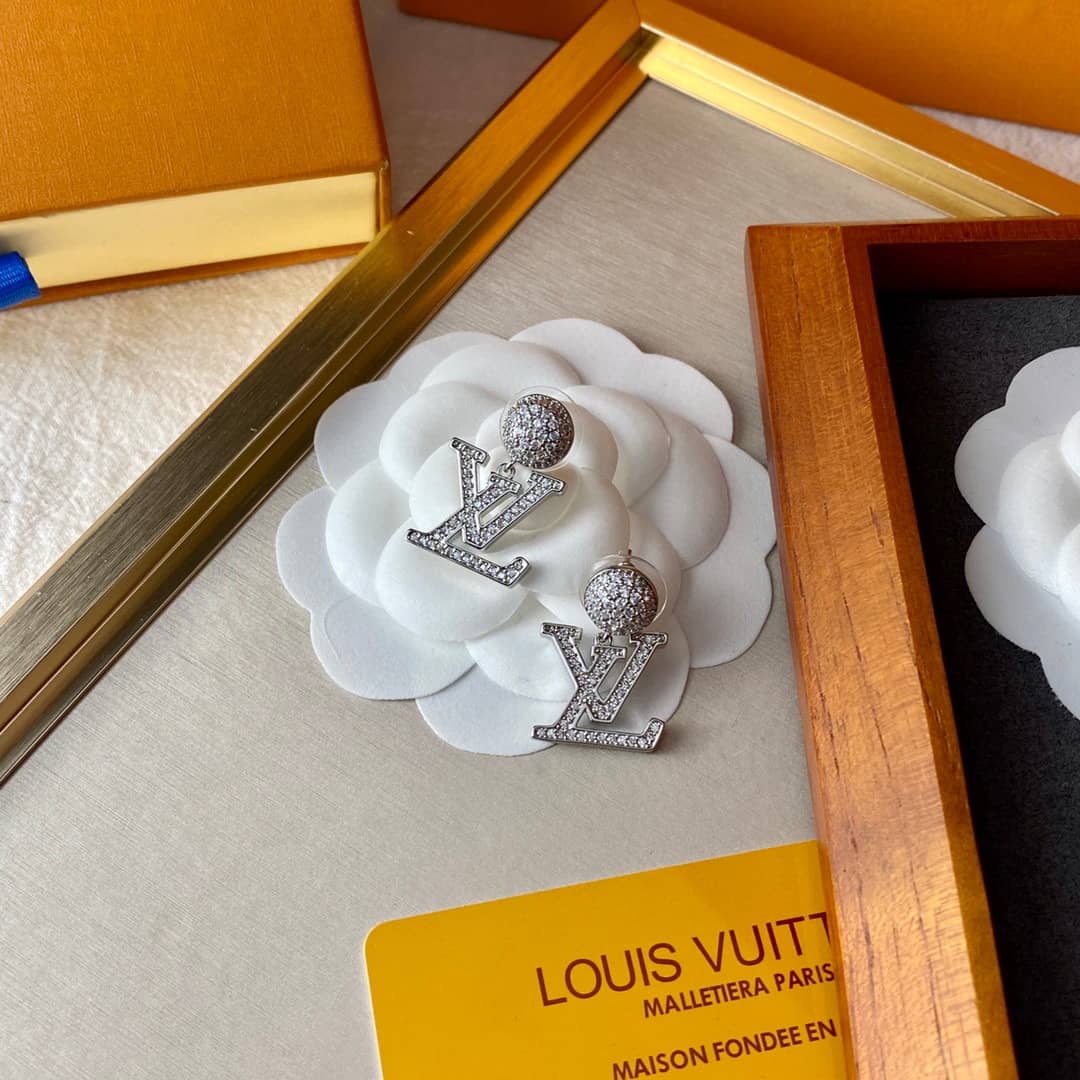 Luxury L0vis Vvtt0n Classic AAA+ Earring