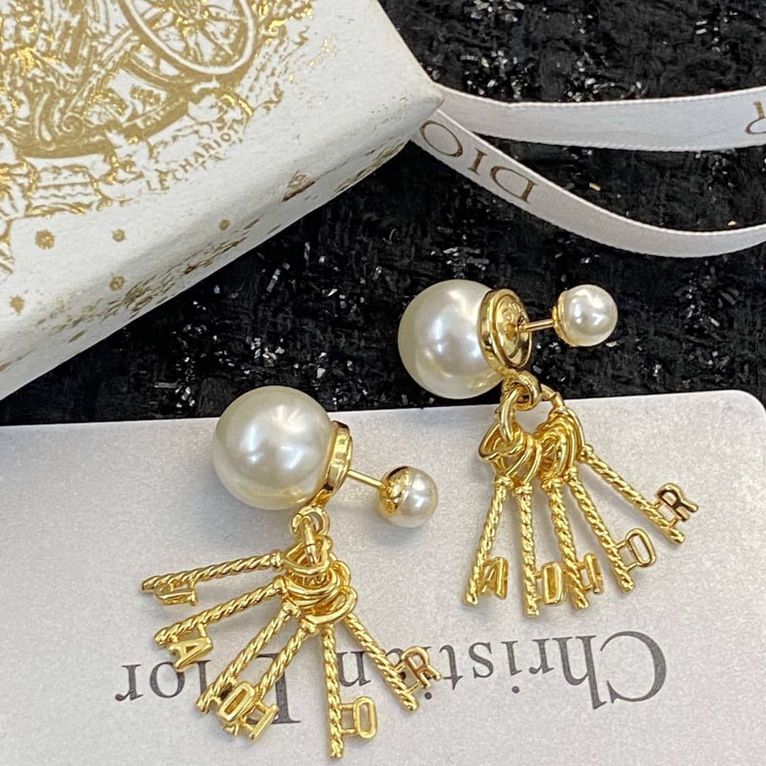 Replica Chr1st1an D10r Earring