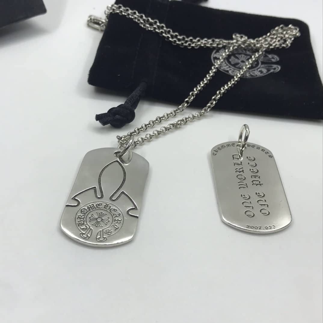 Best Ch*0me He**ts Classic Necklace