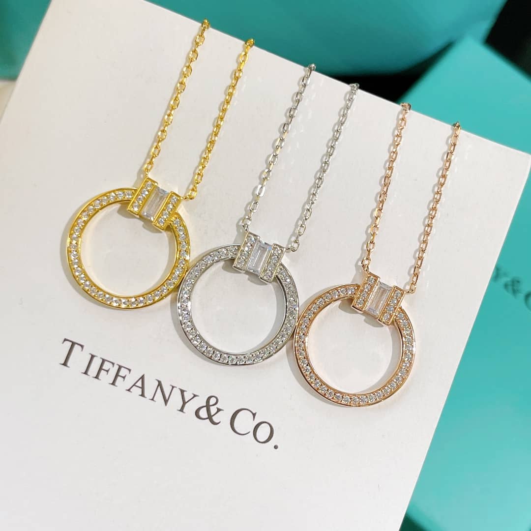 Knockoff T*f*ny Logo Necklace