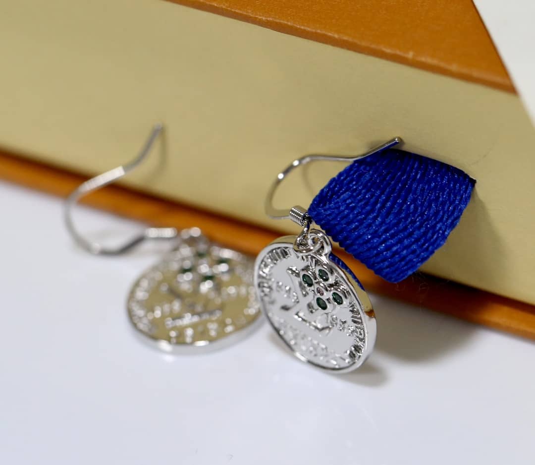 7 Star L0vis Vvtt0n Earring