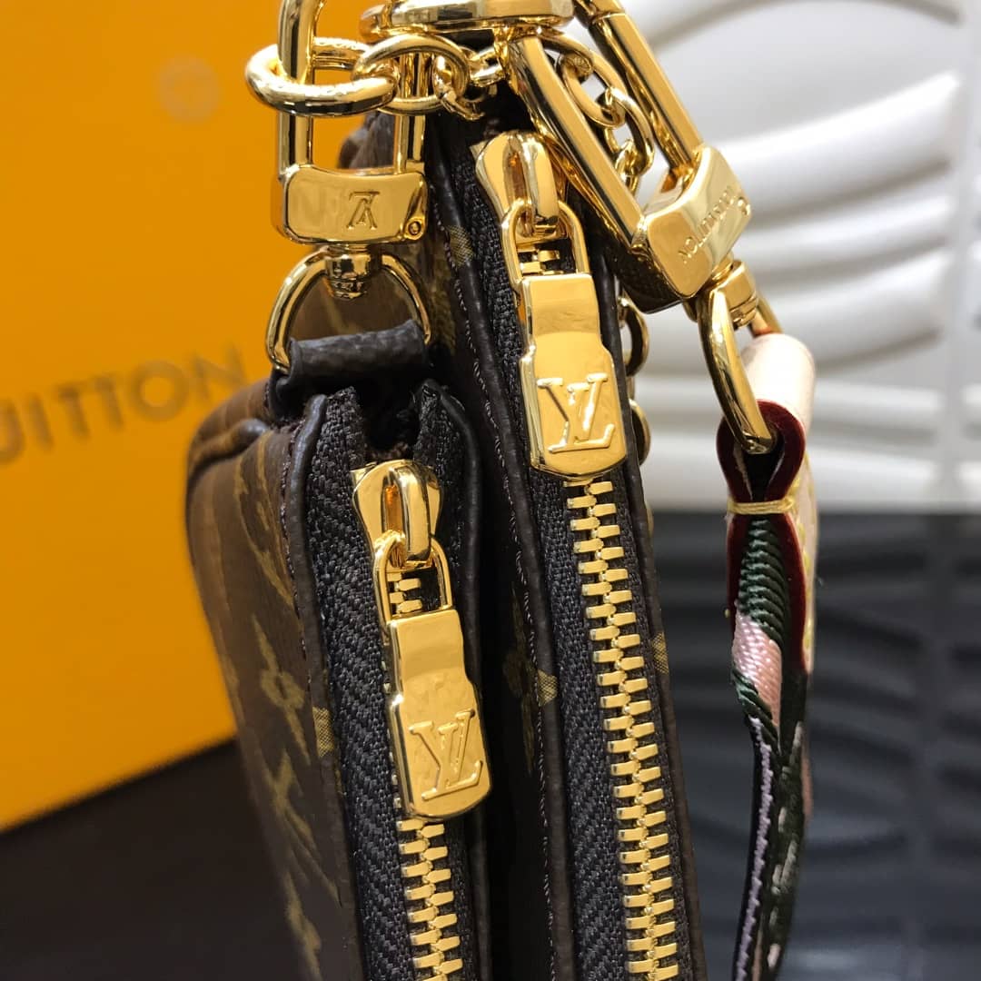 L0vis Vvtt0n Monogram Canvas Multi Pochette Replica Green M44823