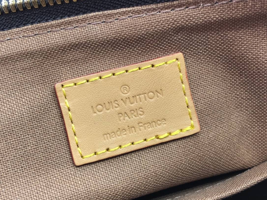 L0vis Vvtt0n Tikal GM Monogram Shoulder Bag Replica M40077