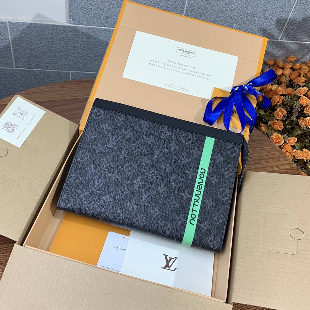 L0vis Vvtt0n Monogram Eclipse Canvas Replica Pochette Voyage MM Black M61692