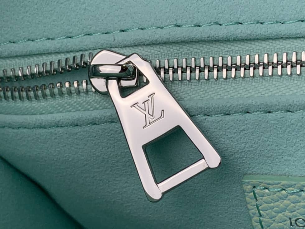 L0vis Vvtt0n Onthego PM Green M46067 Replica Tote