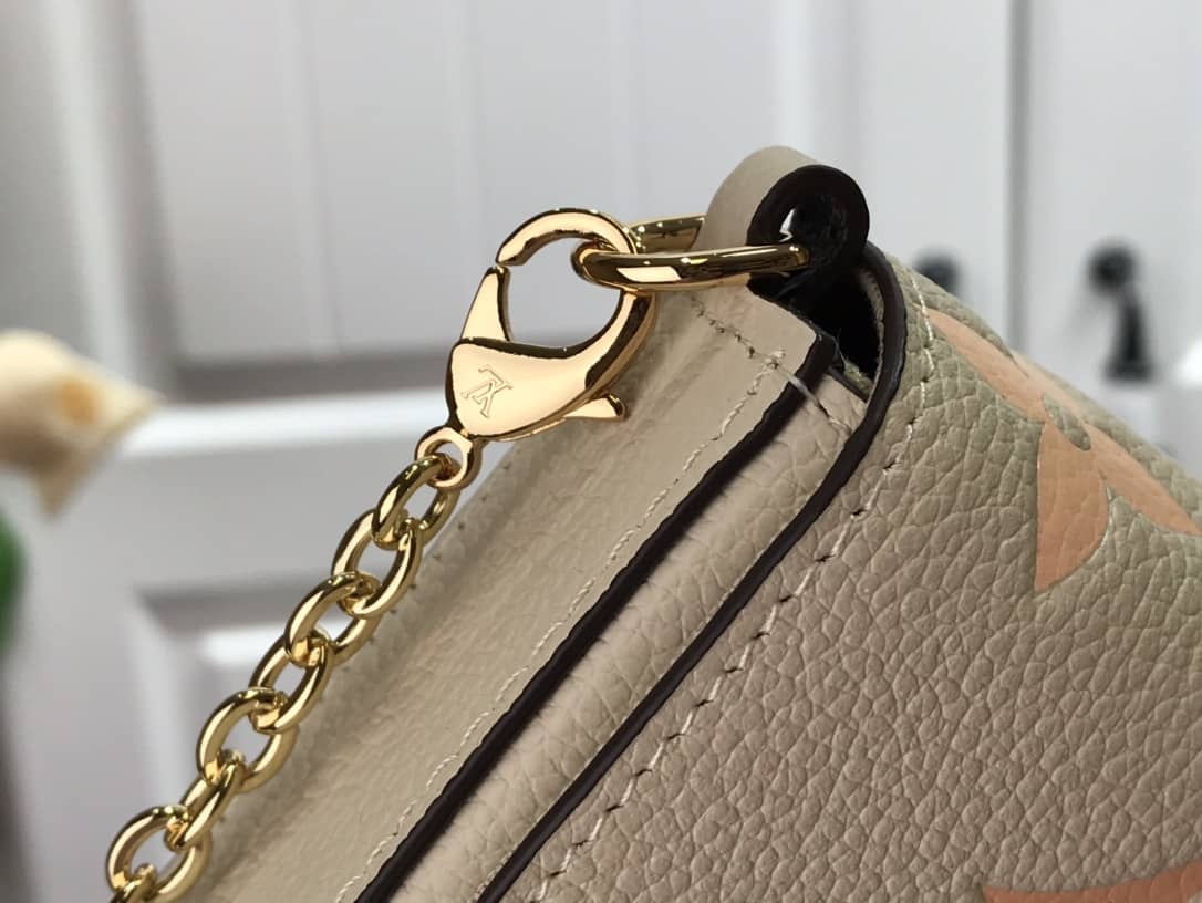 L0vis Vvtt0n Monogram Pochette Felicie Replica Bag Yellow M80498