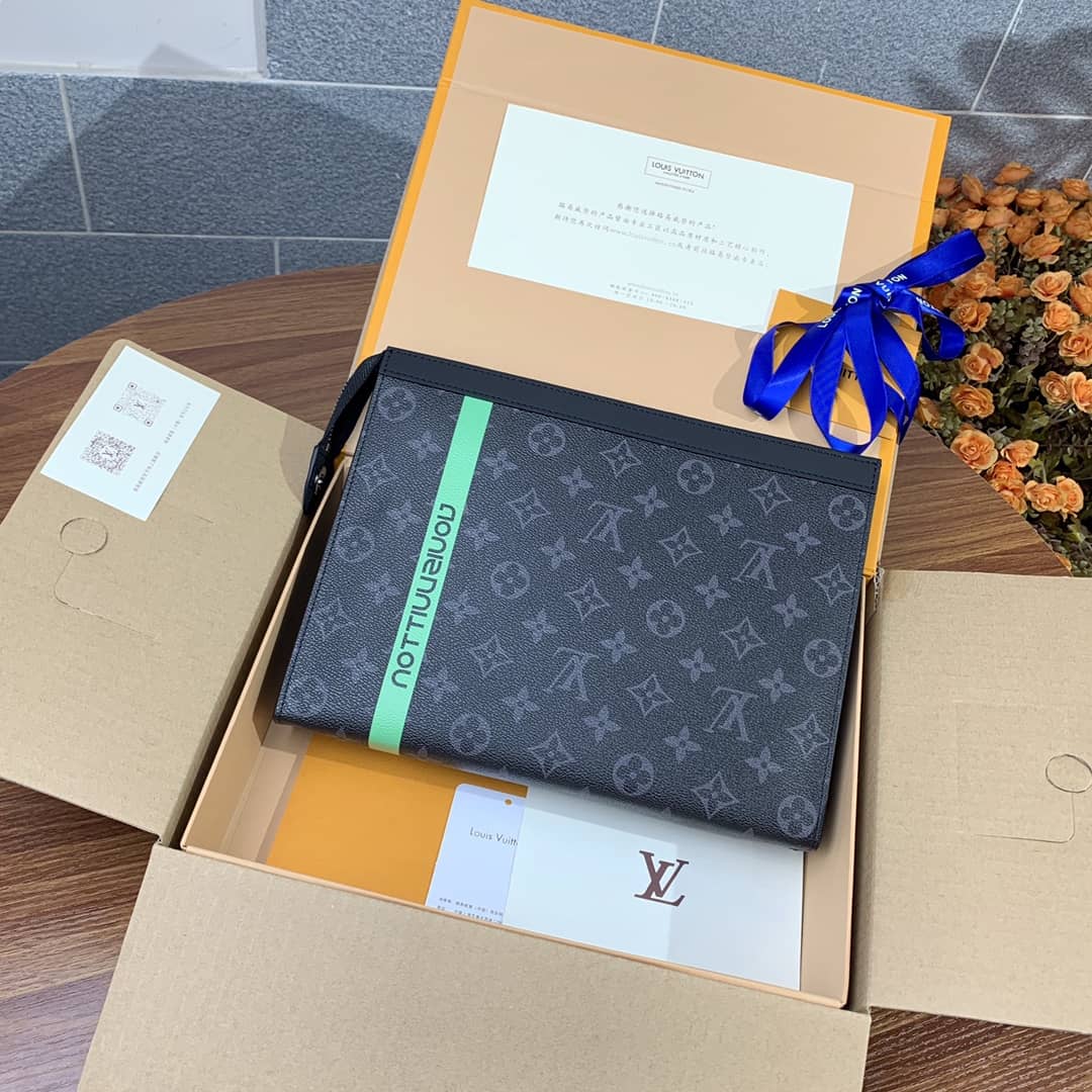 L0vis Vvtt0n Monogram Eclipse Canvas Replica Pochette Voyage MM Black M61692