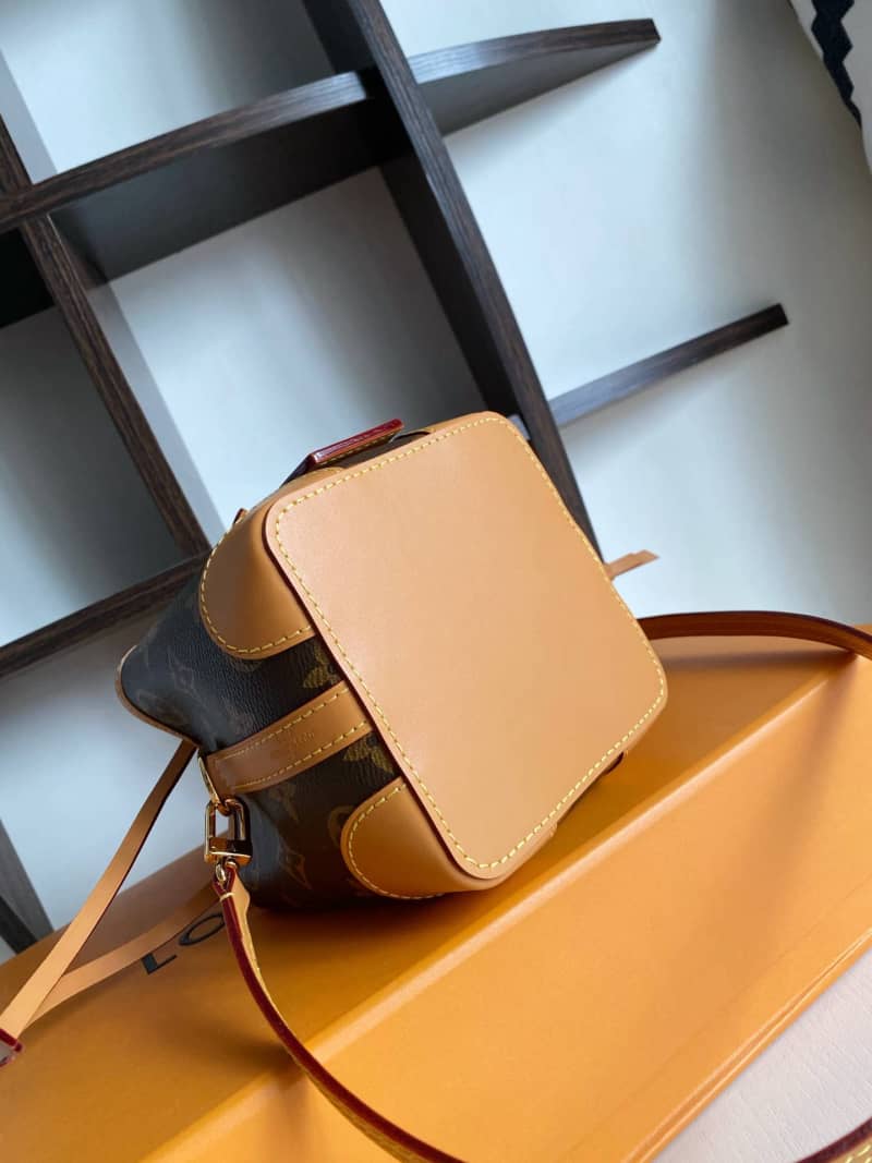 L0vis Vvtt0n Monogram Coated Canvas Replica Crossbody Bag Brown M57099