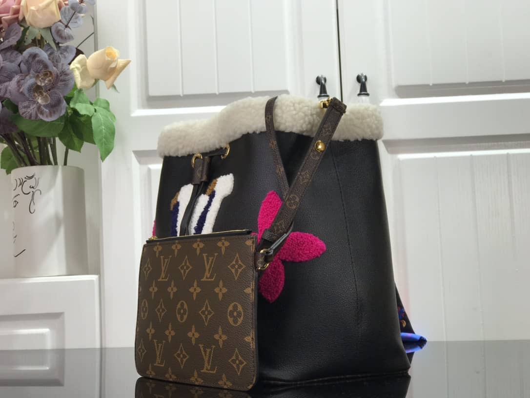L0vis Vvtt0n Noe Bucket Shoulder Diagonal Replica Bag M56963