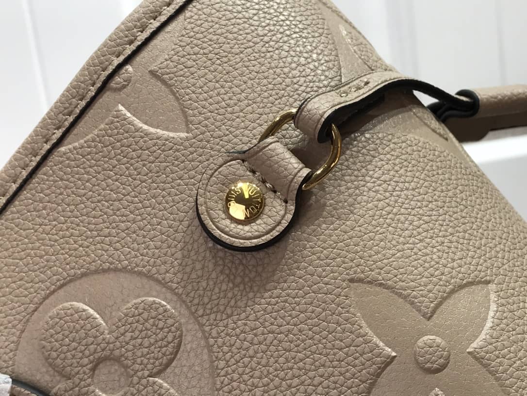 L0vis Vvtt0n Neverfull MM Monogram Empreinte Tourterelle Bag Replica Gray M45686