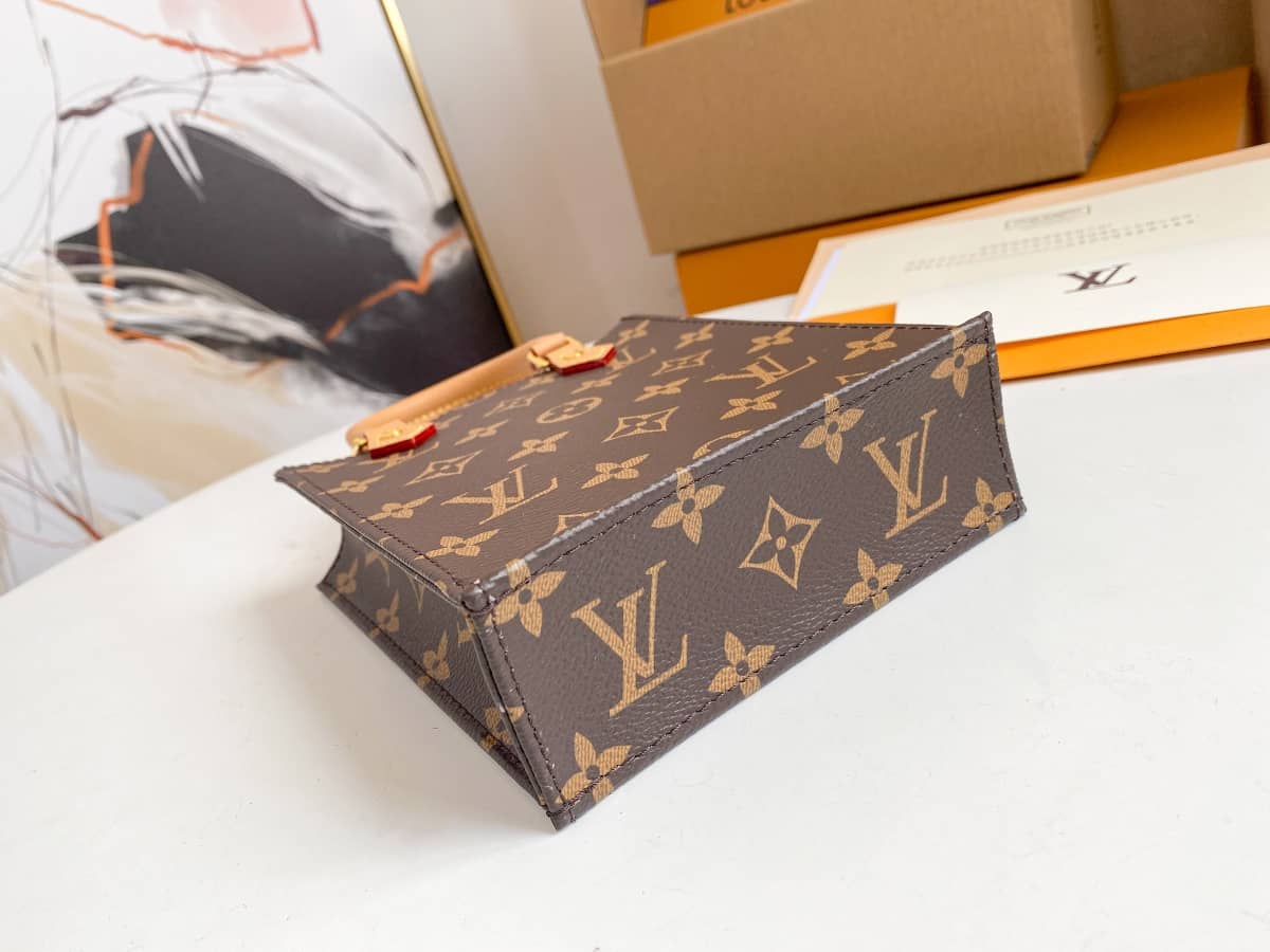 L0vis Vvtt0n Monogram Petit Sac Plat 2Way Replica Shoulder Bag M69442