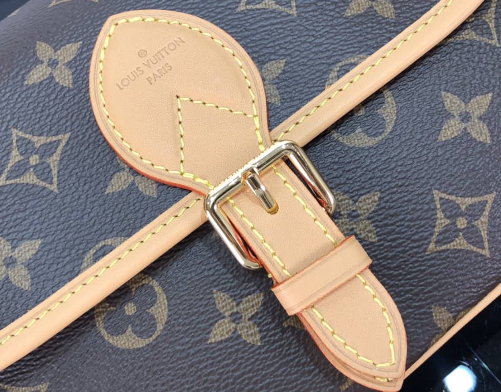 L0vis Vvtt0n Diane Monogram M45985 Replica Crossbody Bag