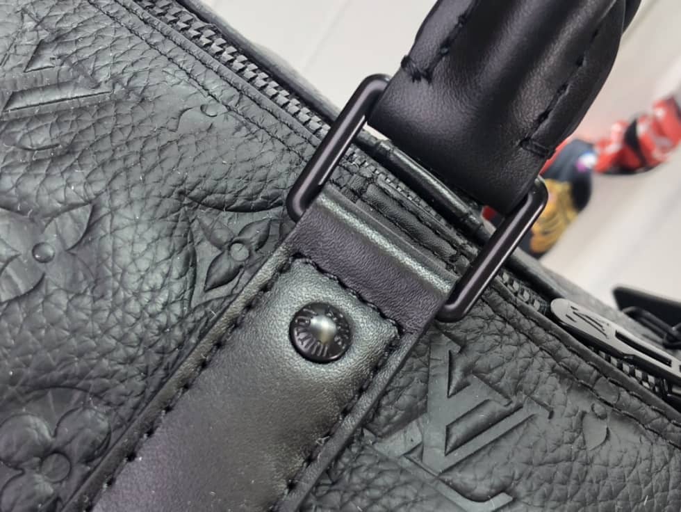LV Duffle Bag Replica Keepall Bandoulire 50 Taurillon Monogram Black M59025