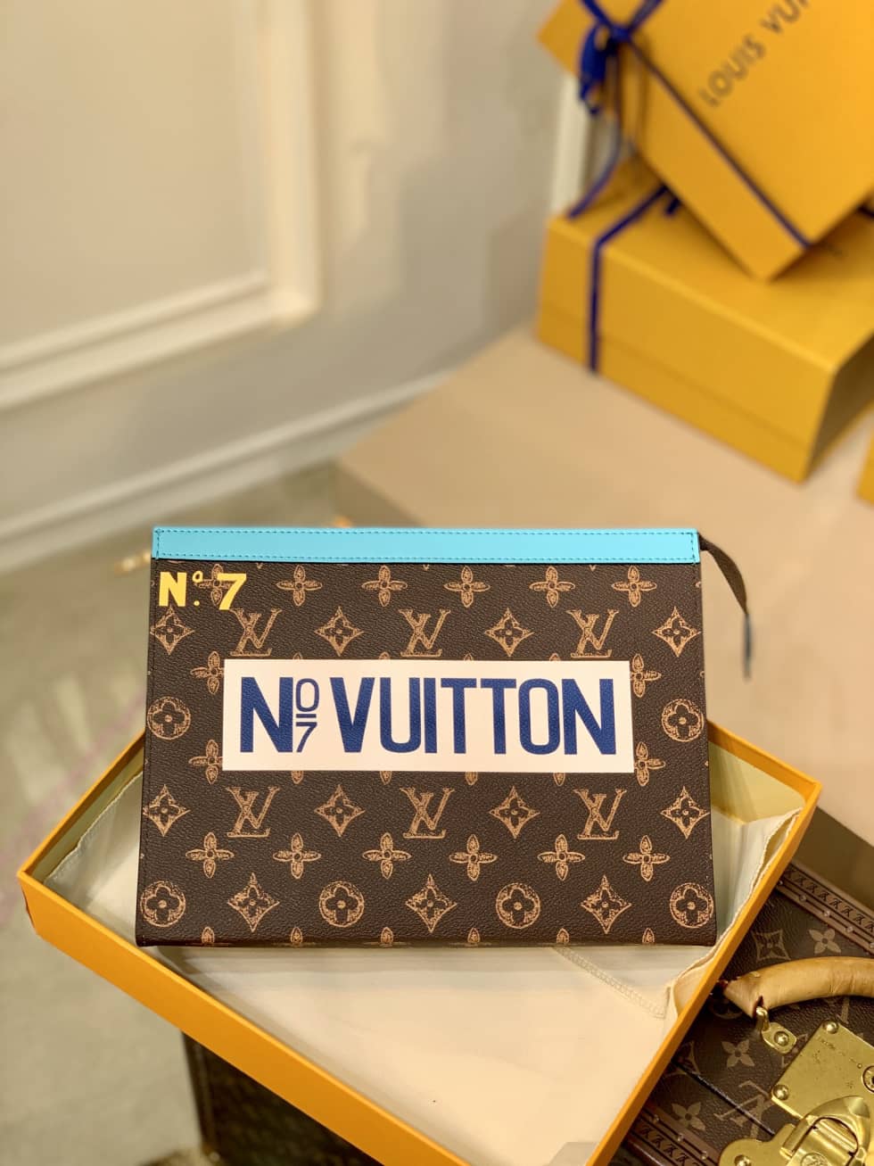L0vis Vvtt0n Pochette Voyage Monogram Brown M81204 Replica
