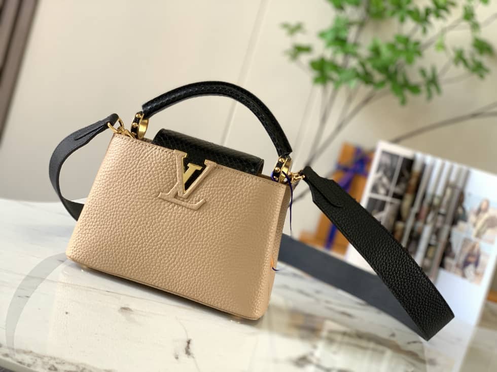 L0vis Vvtt0n Capucines Mini Python Skin N95509 Replica Crossbody Bag