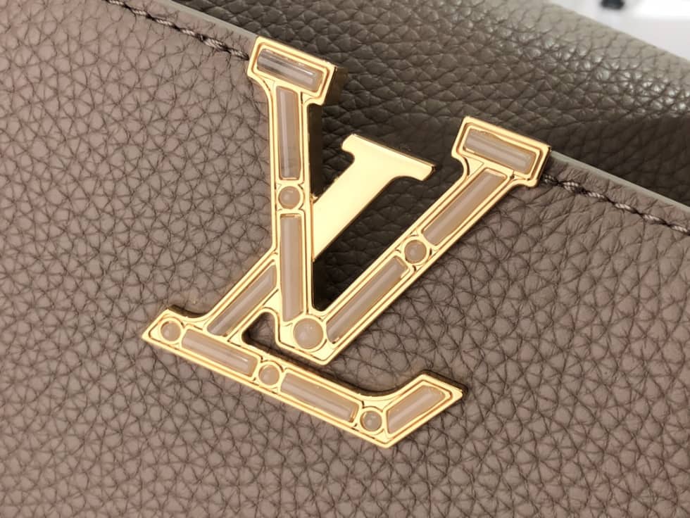 L0vis Vvtt0n Capucines BB Beige M59066 Replica Shoulder Bag