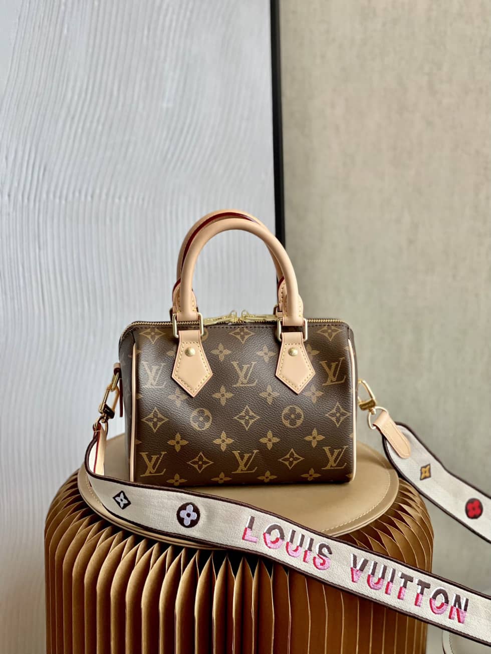 L0vis Vvtt0n Speedy Bandouliere 20 M45948 Replica Shoulder Bag