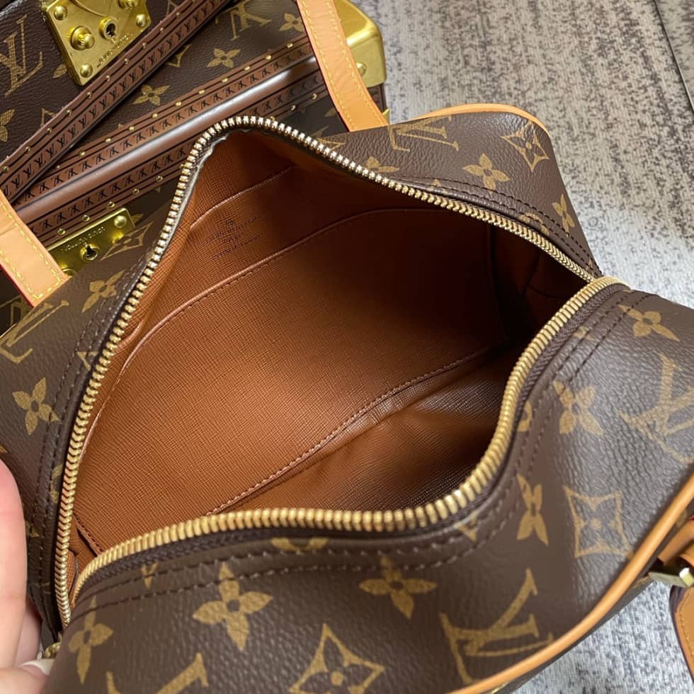 L0vis Vvtt0n Monogram Cite MM M51182 Replica Shoulder Bag