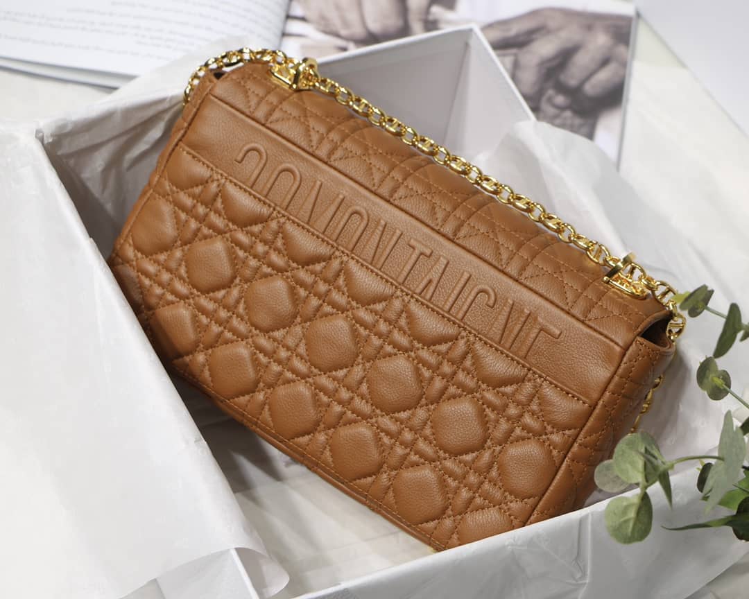 Chr1st1an D10r Caro Replica Bag