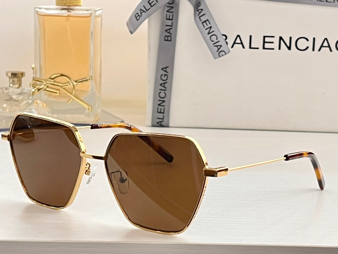 Ba1en*iaga Sunglasses Dupe