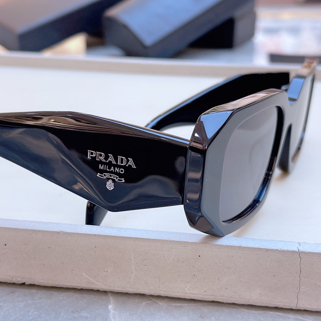 Pra*a sunglasses
