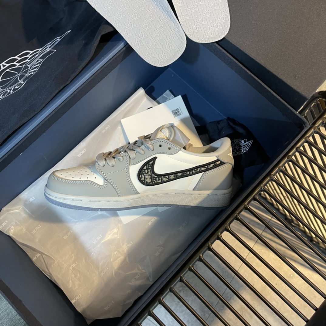 JORDAN 1 RETRO LOW D10r   DO094