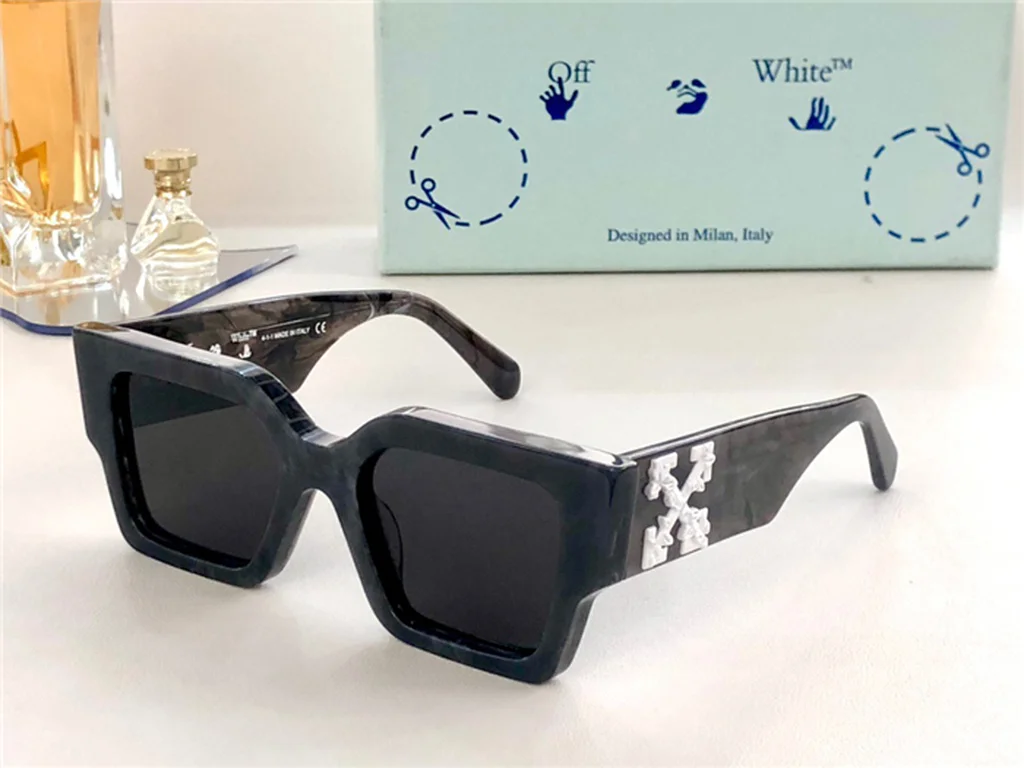 Off White
