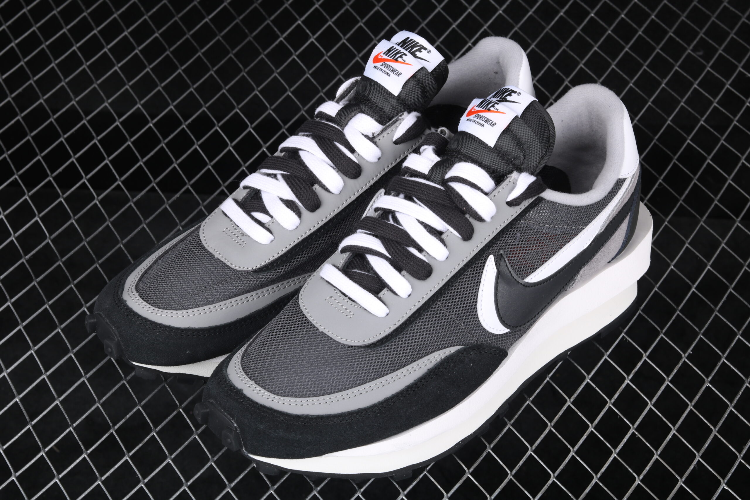 Sacai x Nike LD Waffle Black