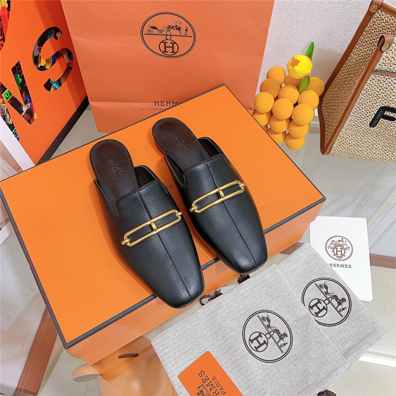 H**me5 flat slippers