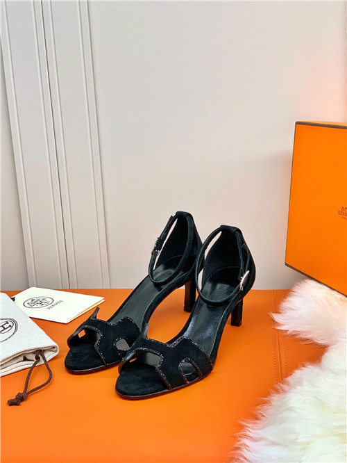 H**me5 high heel sandals