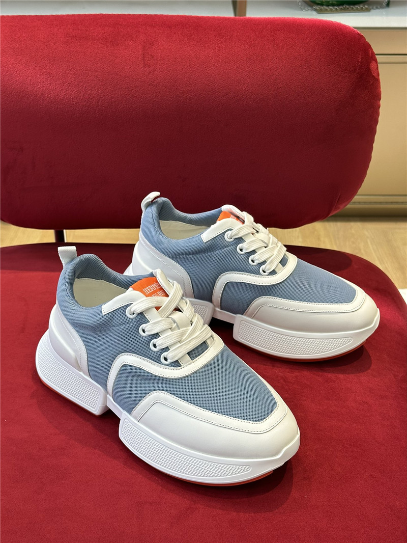 H**me5 new sneakers