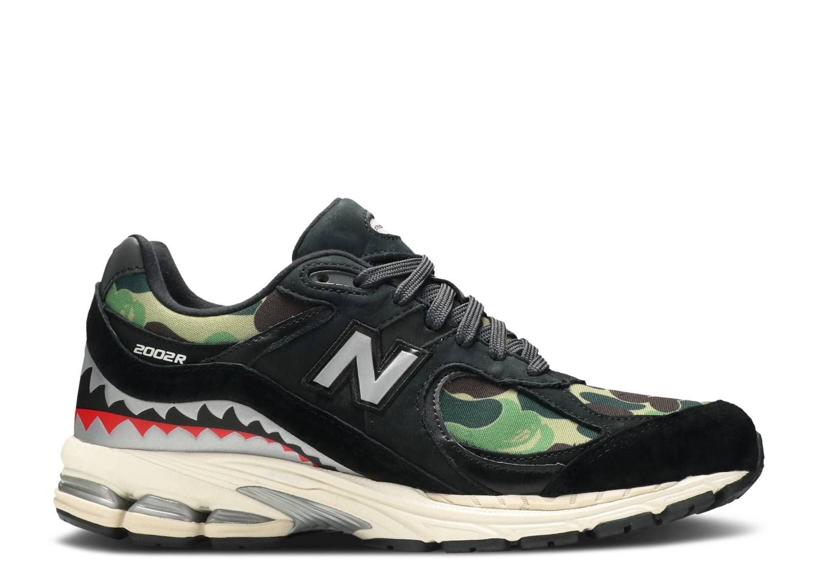 BAPE x 2002R  Apes Together Strong-Black Camo  M2002RBF