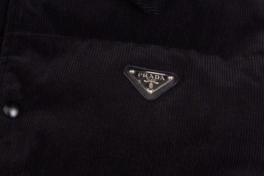 Pra*a Jacket