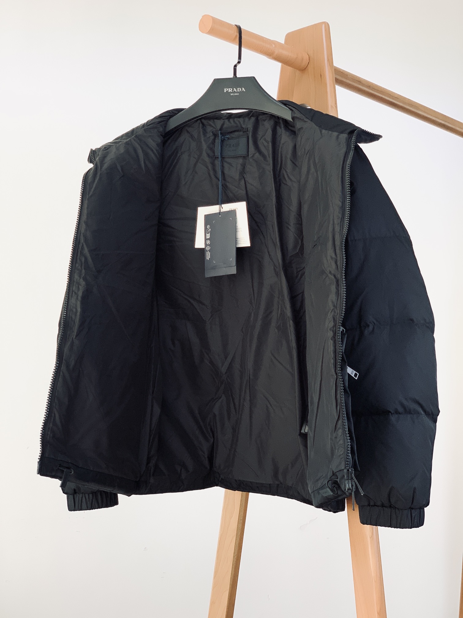 Pra*a Jacket