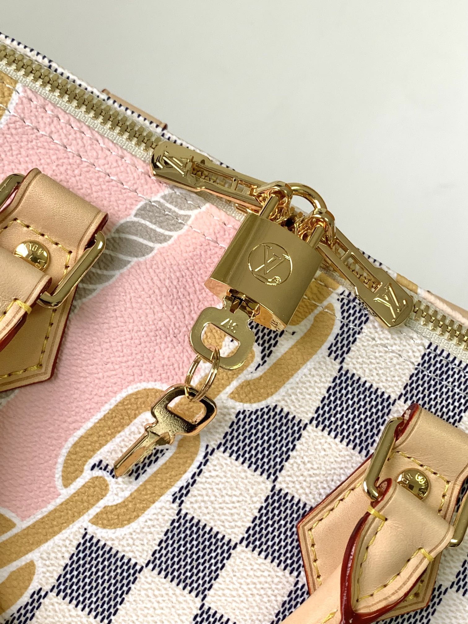 L0vis Vvtt0n Damier Azur