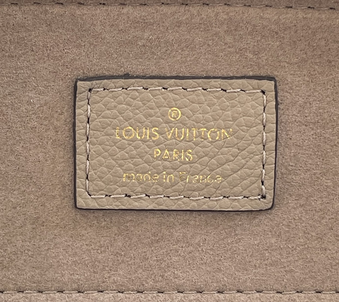 L0vis Vvtt0n Monogram Empreinte