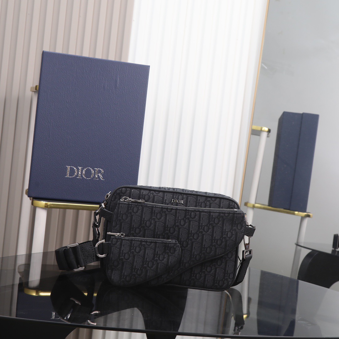 D10r Black Oblique Knit Round Triple Bird Bag