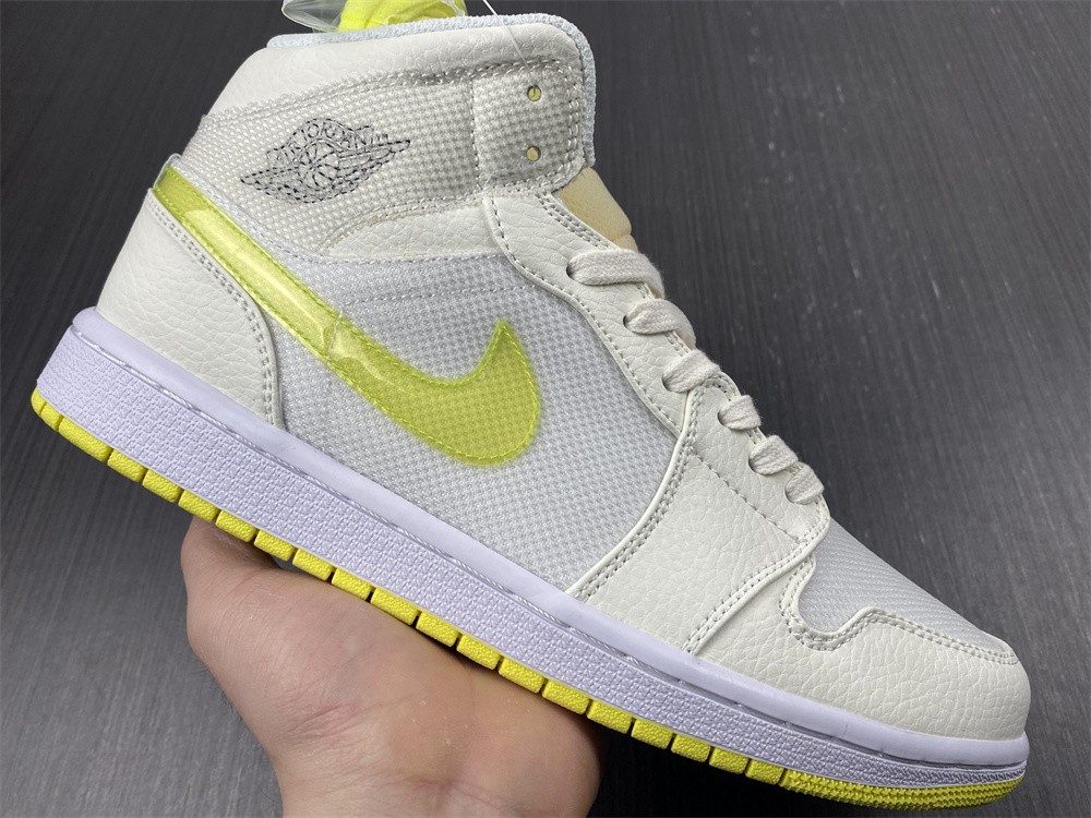 NIKE Air Jordan 1 Mid AJ1  DB2822-107