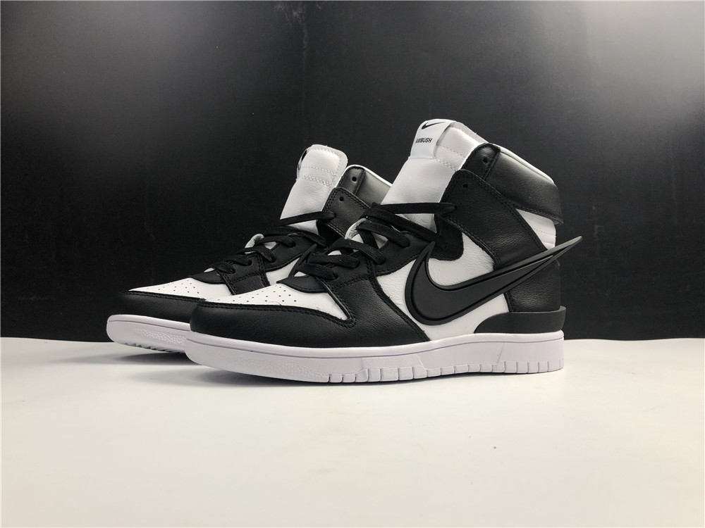 SB DUNK HIGH AMBUSH