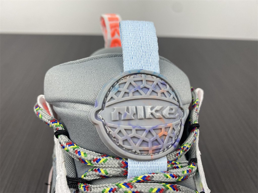 NIKE COSMIC UNITY EP DD2737-002