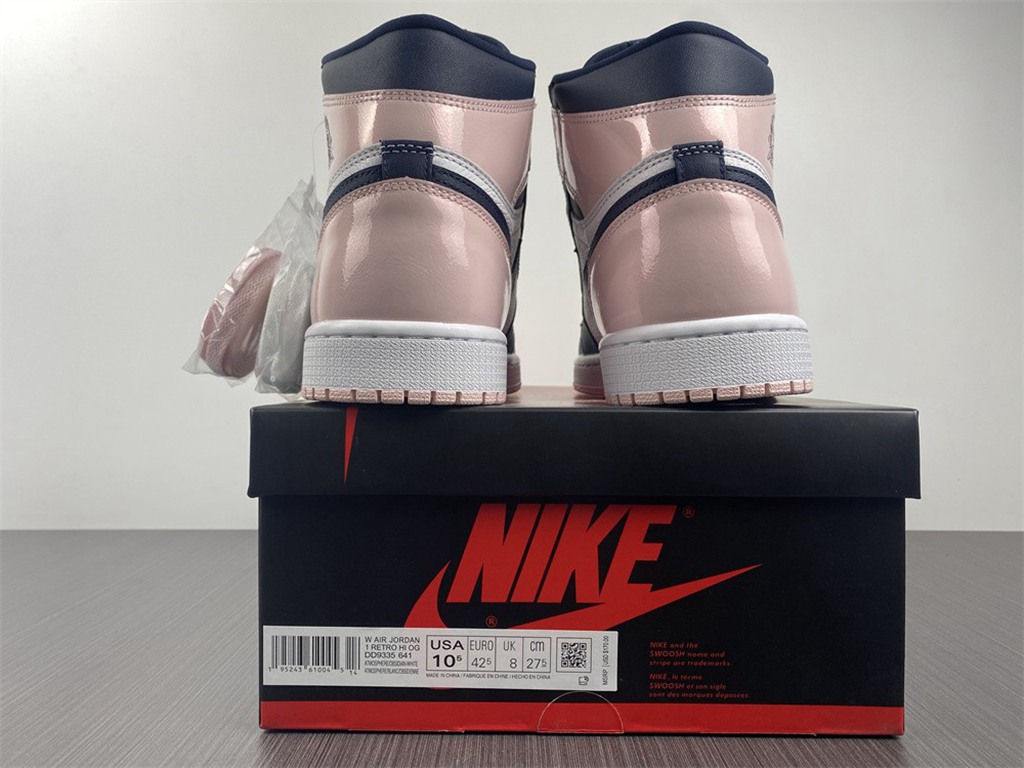 Air Jordan 1 High OG Atmosphere DD9335-641