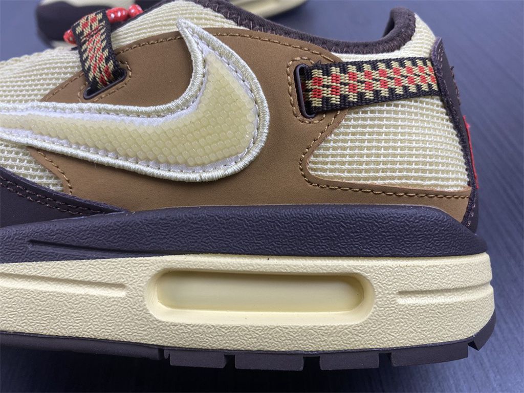 Travis Scott x MAX1
