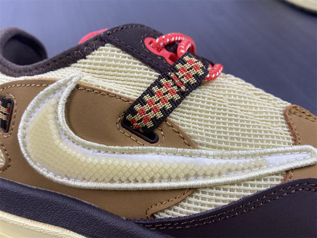 Travis Scott x MAX1