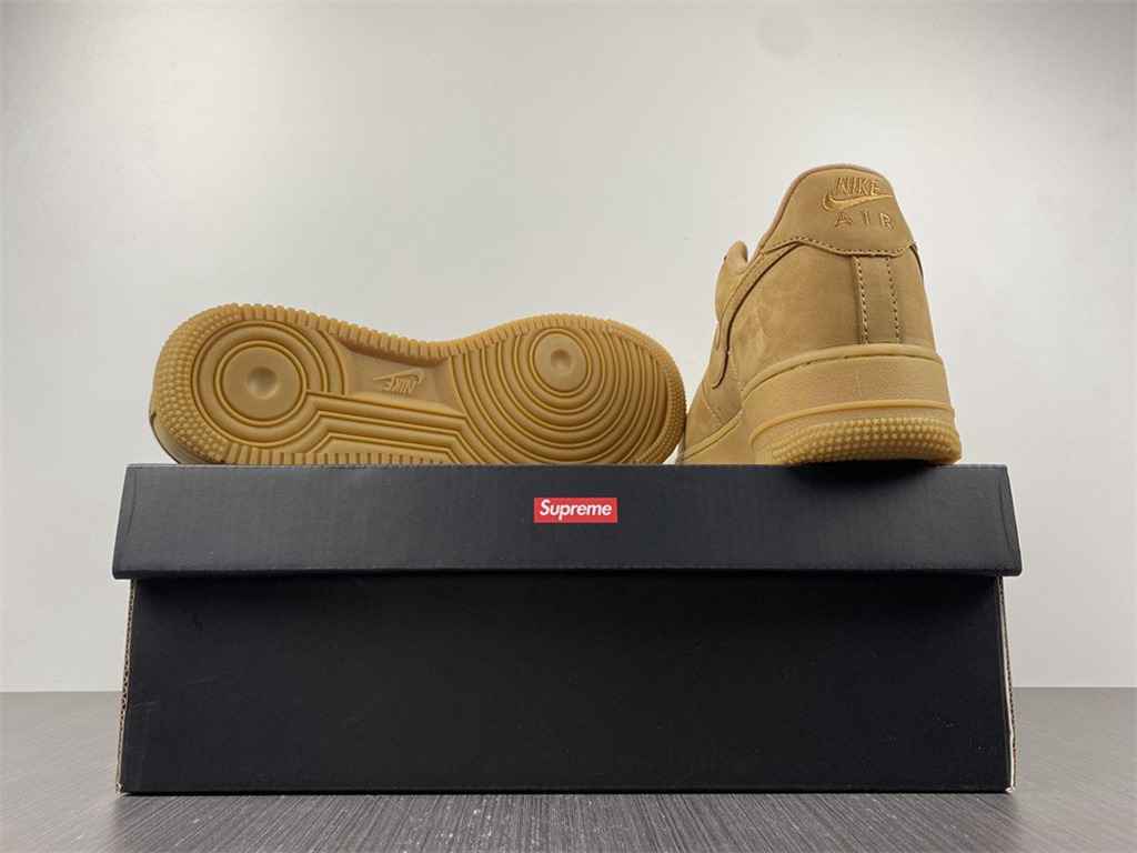 S*p REME X NIKE AIR FORCE 1 LOW SP WHEAT dn1555-200