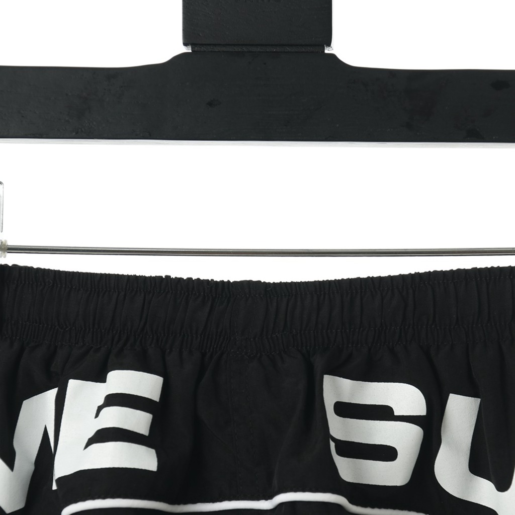 Svp*me 18ss Arc Logo Water Short?