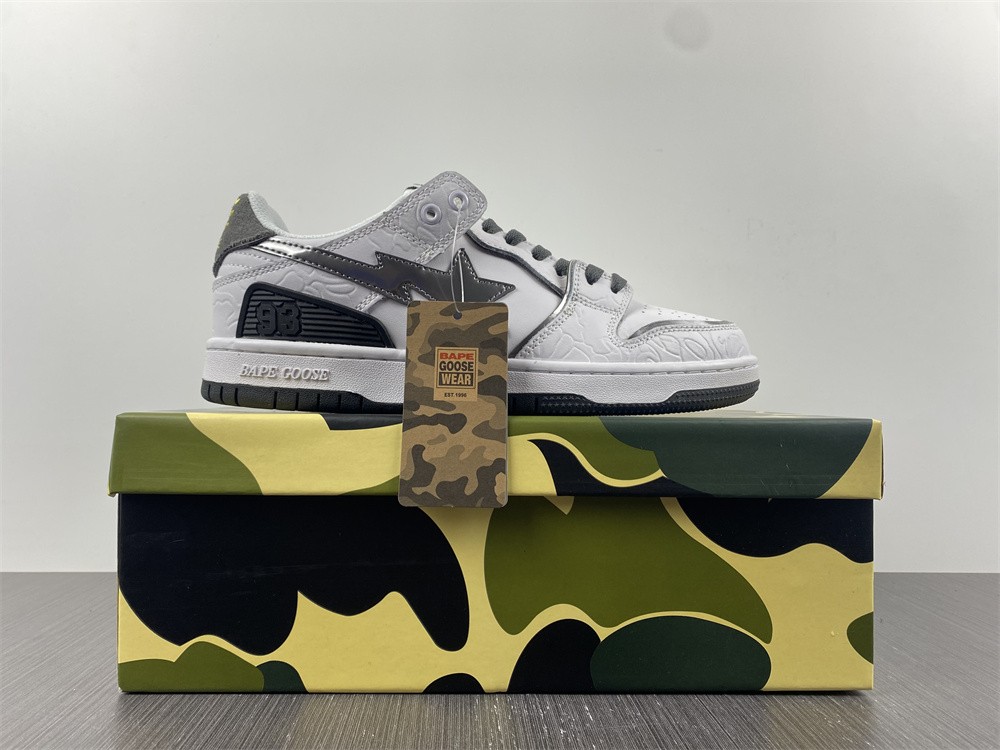 B*APE SNEAKERS